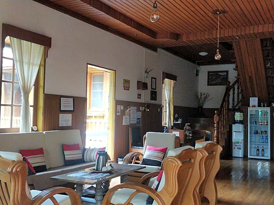 Hillock Villa