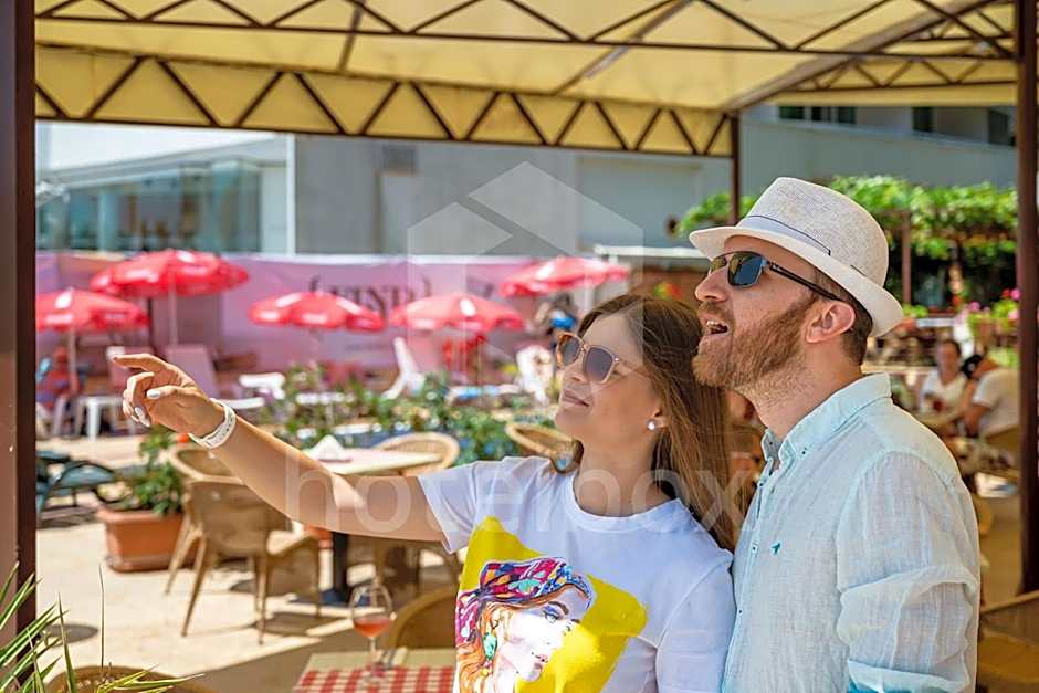 Briz Beach Apartments