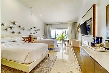 Double Room with Two Double Beds and Roll-In Shower - Mobility Accessible