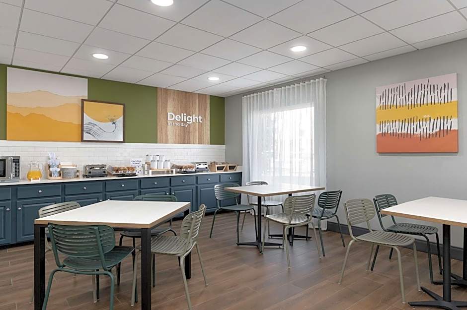 Spark by Hilton Savannah South I-95