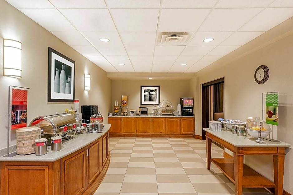 Hampton Inn By Hilton And Suites Jamestown