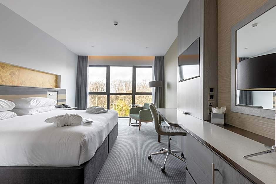 DoubleTree by Hilton Edinburgh - Queensferry Crossing