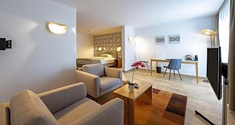 Queen Suite