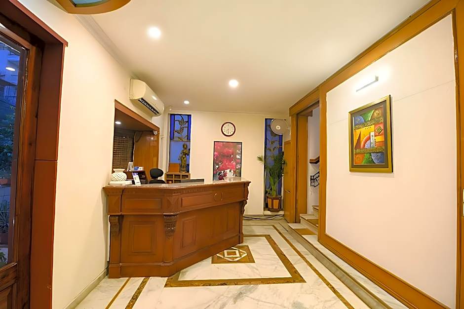 Siris 18 Hotel Gurgaon