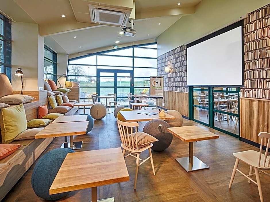 Campanile Poitiers - Site du Futuroscope