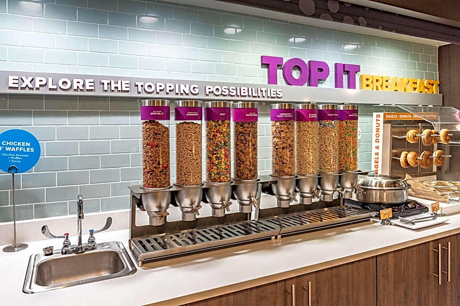 Tru by Hilton Garland, TX