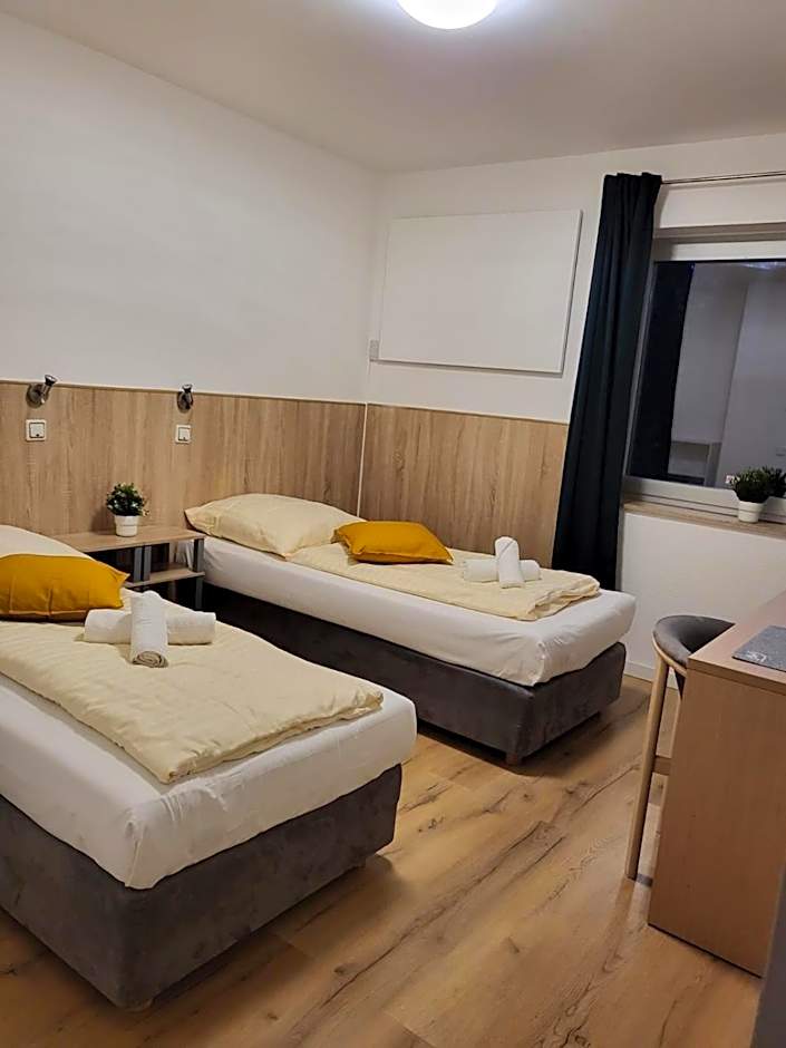 Photo 1 of 10 of 1 Double Bed or 2 Beds