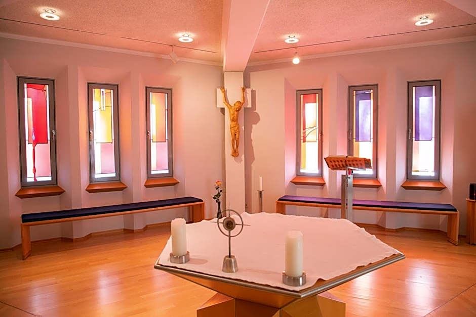 Spectrum Kirche Exerzitien-und Bildungshaus auf Mariahilf