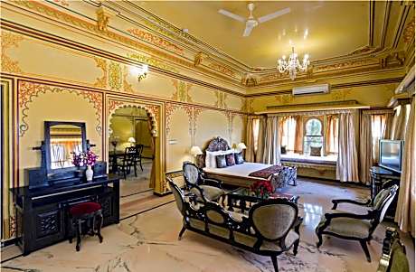 Grand Historical Suite