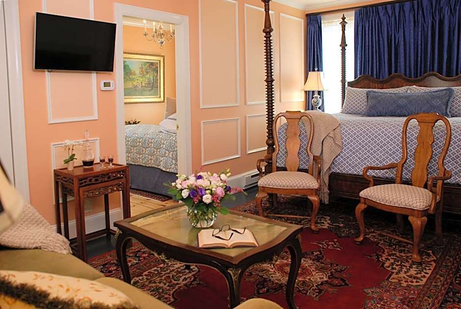 Inn by the Bandstand a Boutique Hotel