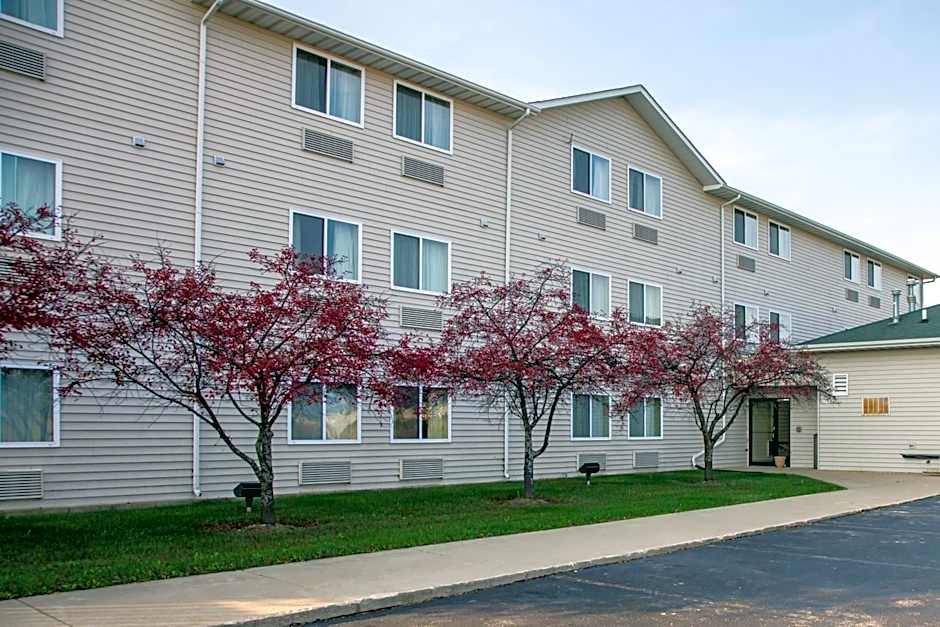 Quality Inn & Suites Loves Park near Rockford