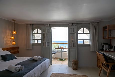 Superior Suite with Panoramic Sea View