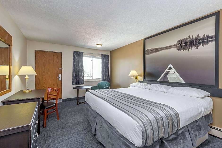 Super 8 by Wyndham Guelph