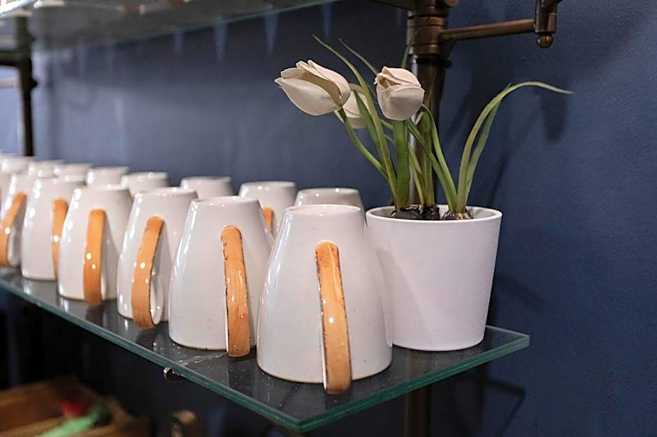 Petit Palace Lealtad Plaza