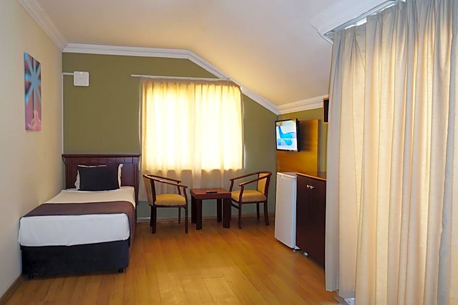 Sunlight Garden Hotel