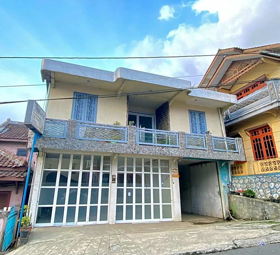 Homestay Srikandi Syariah Dieng RedPartner