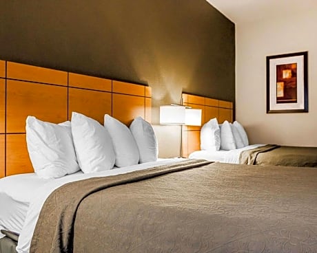 Queen Room with Two Queen Beds - Non-Smoking