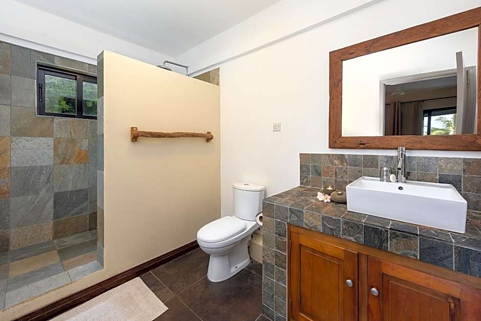 Happy Days Guest House