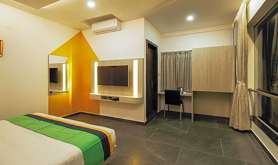 Itsy Hotels Silver Keys