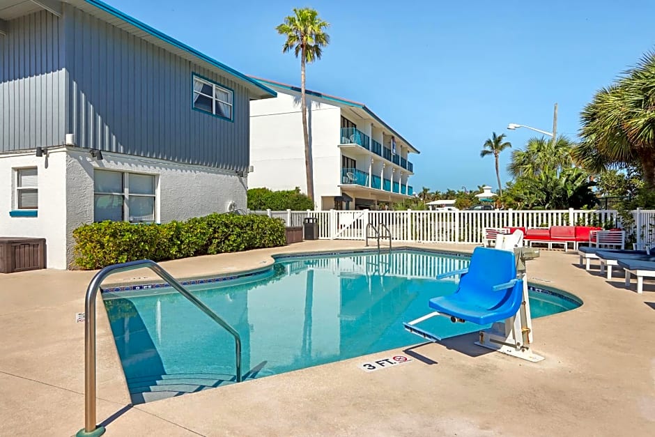 Royal Inn Beach Hotel Hutchinson Island