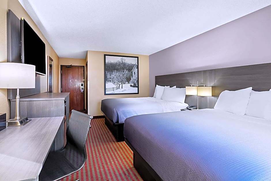 Super 8 by Wyndham Amsterdam