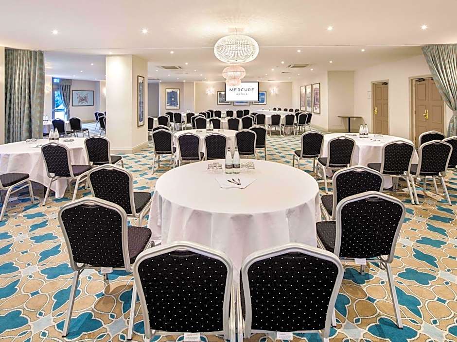Mercure Chester Abbots Well Hotel