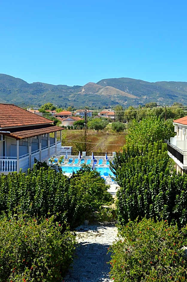 Hotel Tassia for families & couples