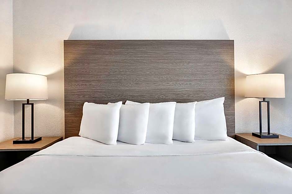 AmericInn by Wyndham Baxter Brainerd