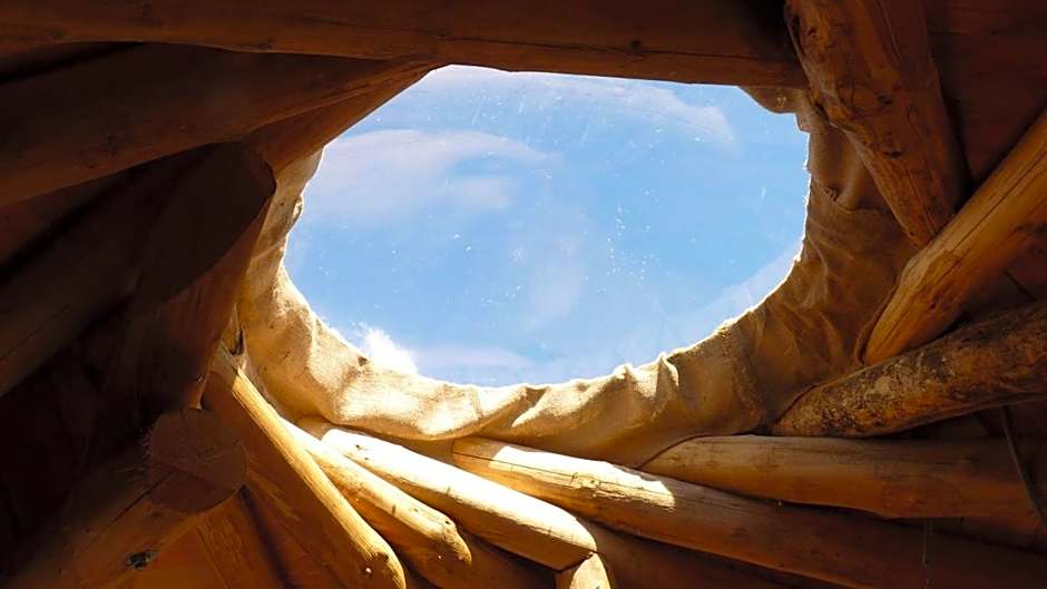 Cabanes hobbit et Figuiers