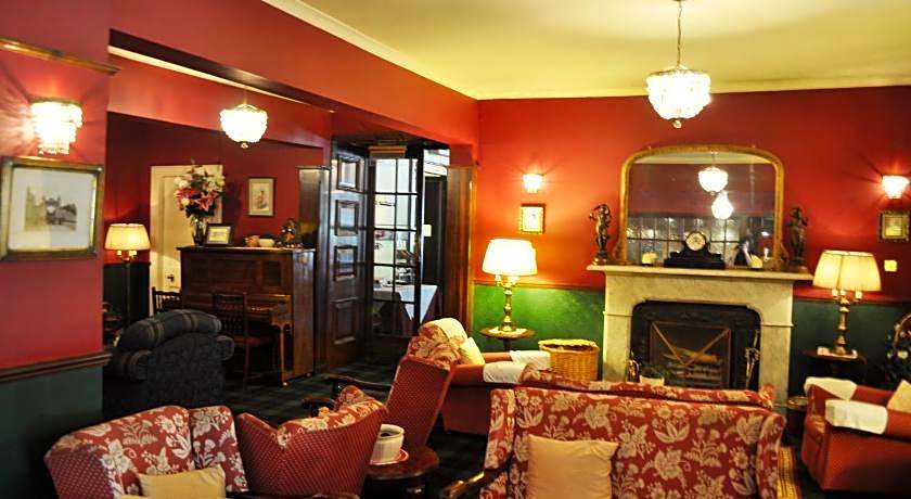 Atholl Arms Hotel