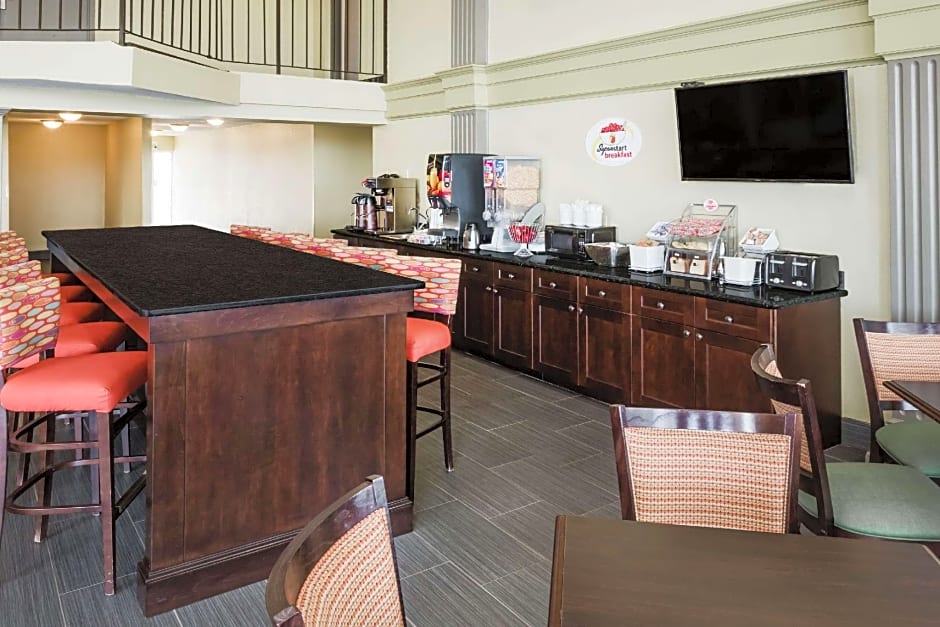 Americas Best Value Inn & Suites Phenix City