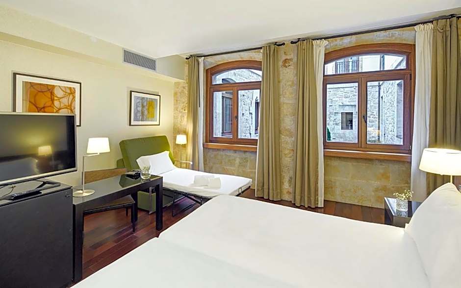 NH Salamanca Puerta de la Catedral