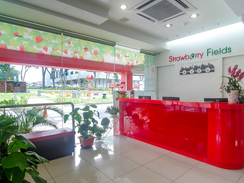 Hotel Strawberry Fields