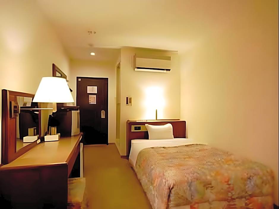 Leo Plaza Hotel