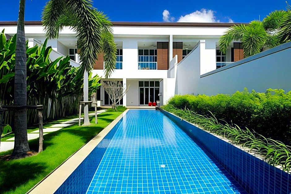 Two Villas Holiday Phuket: Oxygen Bang Tao Beach