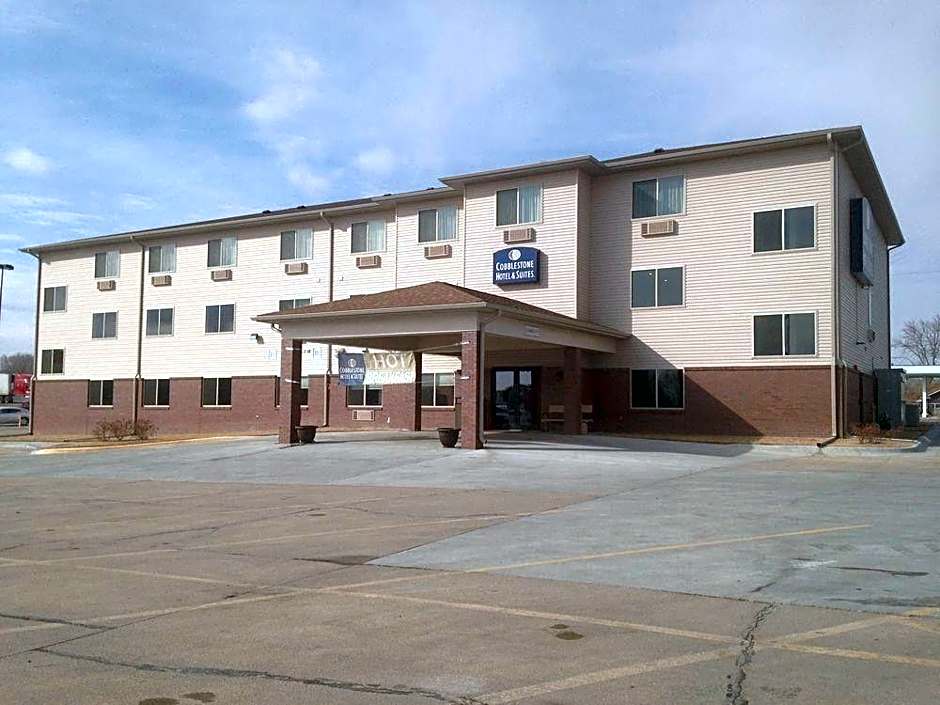 The Edgewood Hotel and Suites