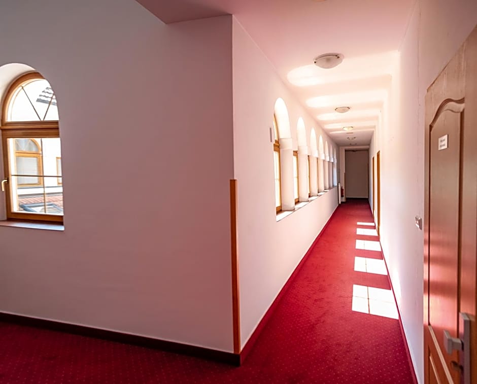 Grandhotel Sluchátko - EX Zámecký hotel