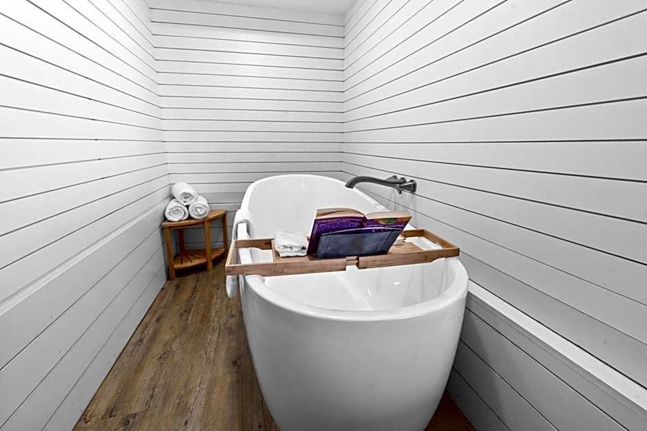 The Beach Haus - Traverse City