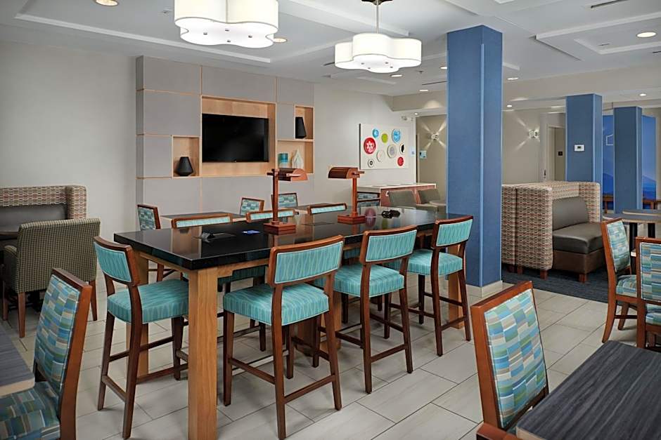 Holiday Inn Express Hotel & Suites Anniston/Oxford By IHG