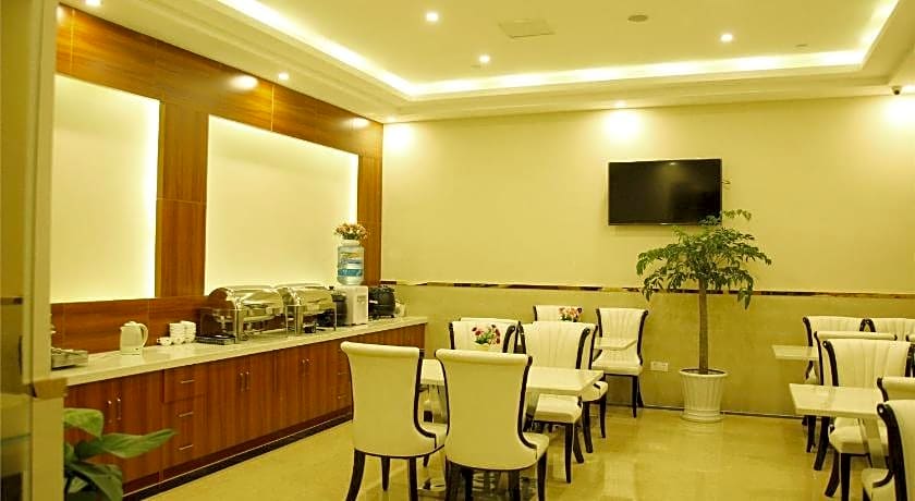 GreenTree Inn Wuhu Fangte Forth Phase Wanchun Fortune Plaza Business Hotel
