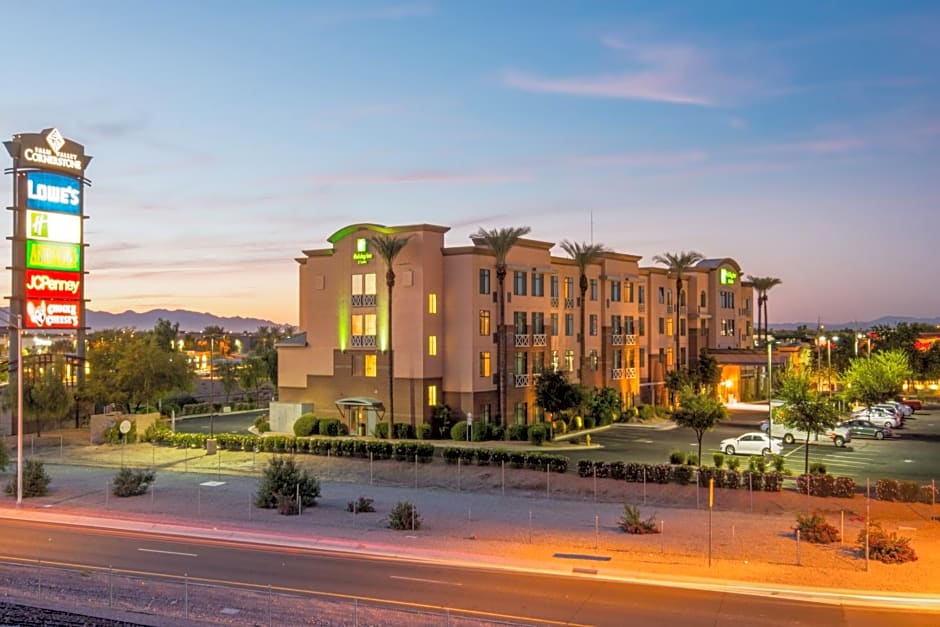 Holiday Inn Hotels and Suites Goodyear - West Phoenix Area