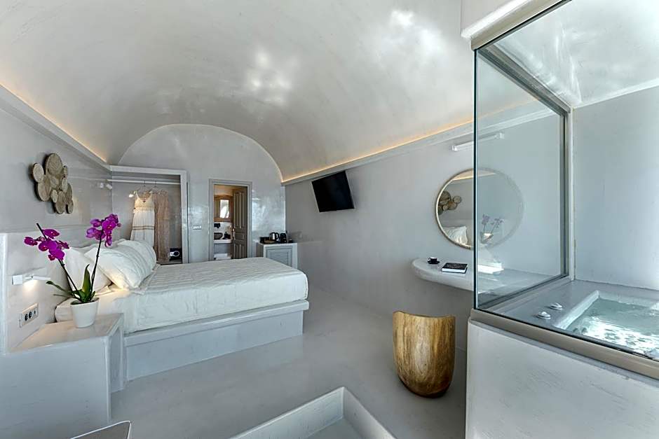 Kaleidoscope Imerovigli Suites