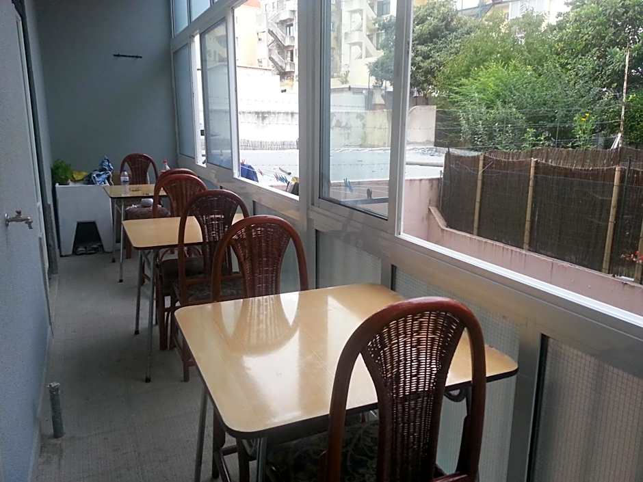 Lisbon Gambori Hostel