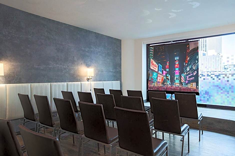 Renaissance by Marriott New York Times Square Hotel