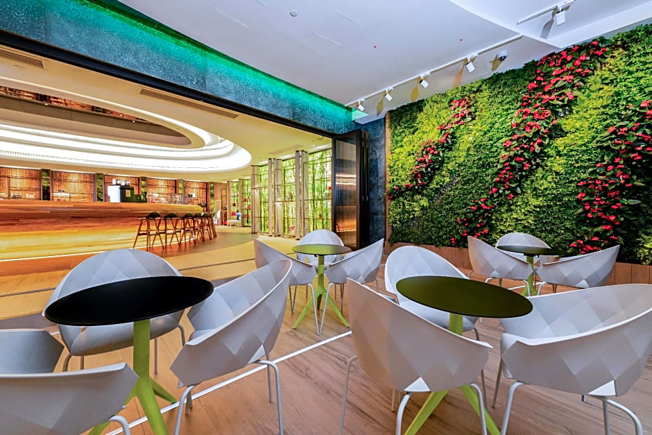 OASIS AVENUE - A GDH HOTEL