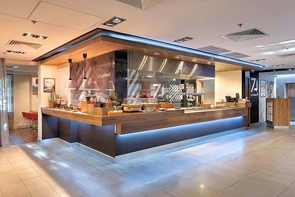 ibis Kyiv City Center