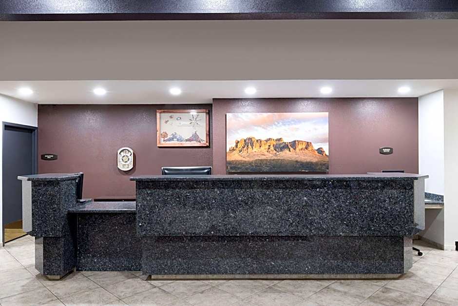 Travelodge by Wyndham Globe AZ