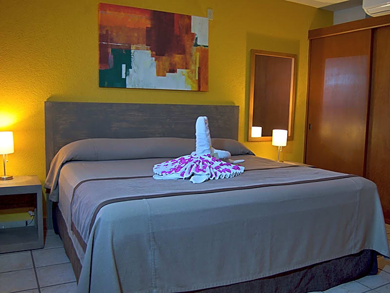 Sunrock Hotel & Suites