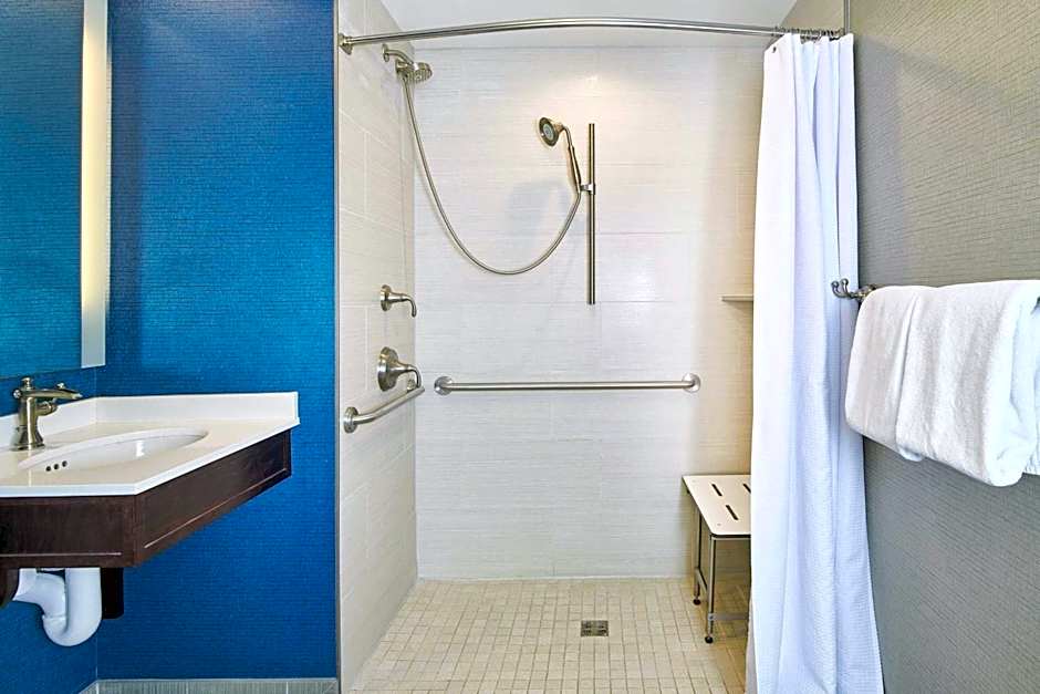 Hotel Alex Johnson Rapid City, Curio Collection by Hilton