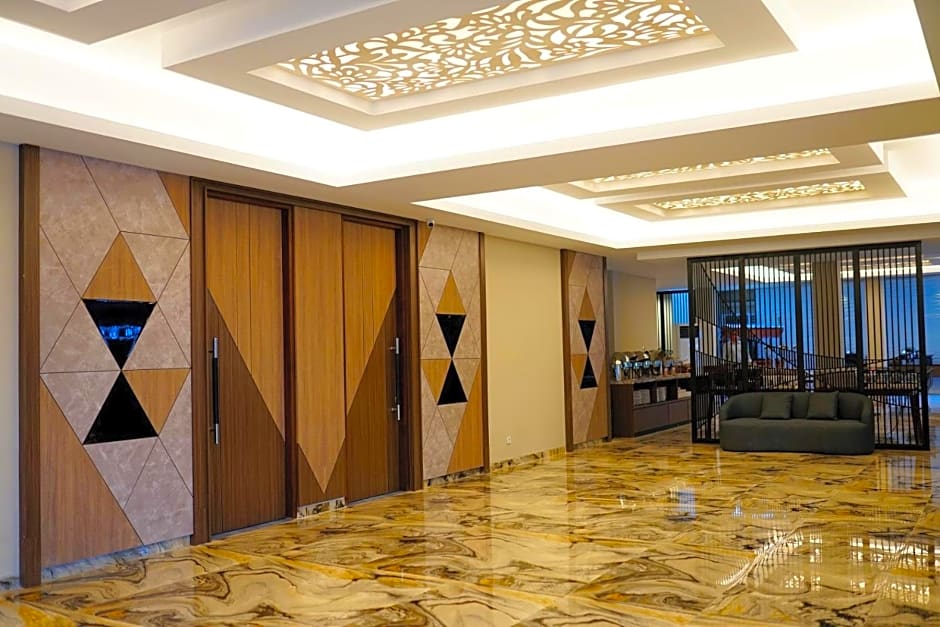 Front One Gosyen Hotel Salatiga